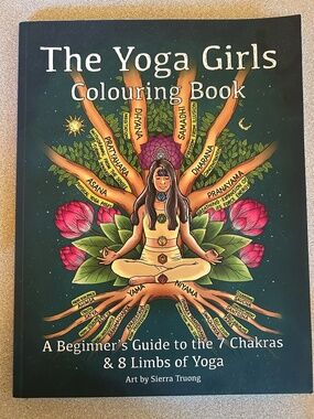 The Yoga Girls Colouring Book Set, NWT
